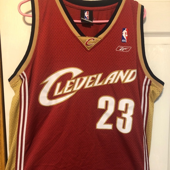 Cleveland Cavaliers LeBron James No 23 jersey size Large NBA - Picture 1 of 4